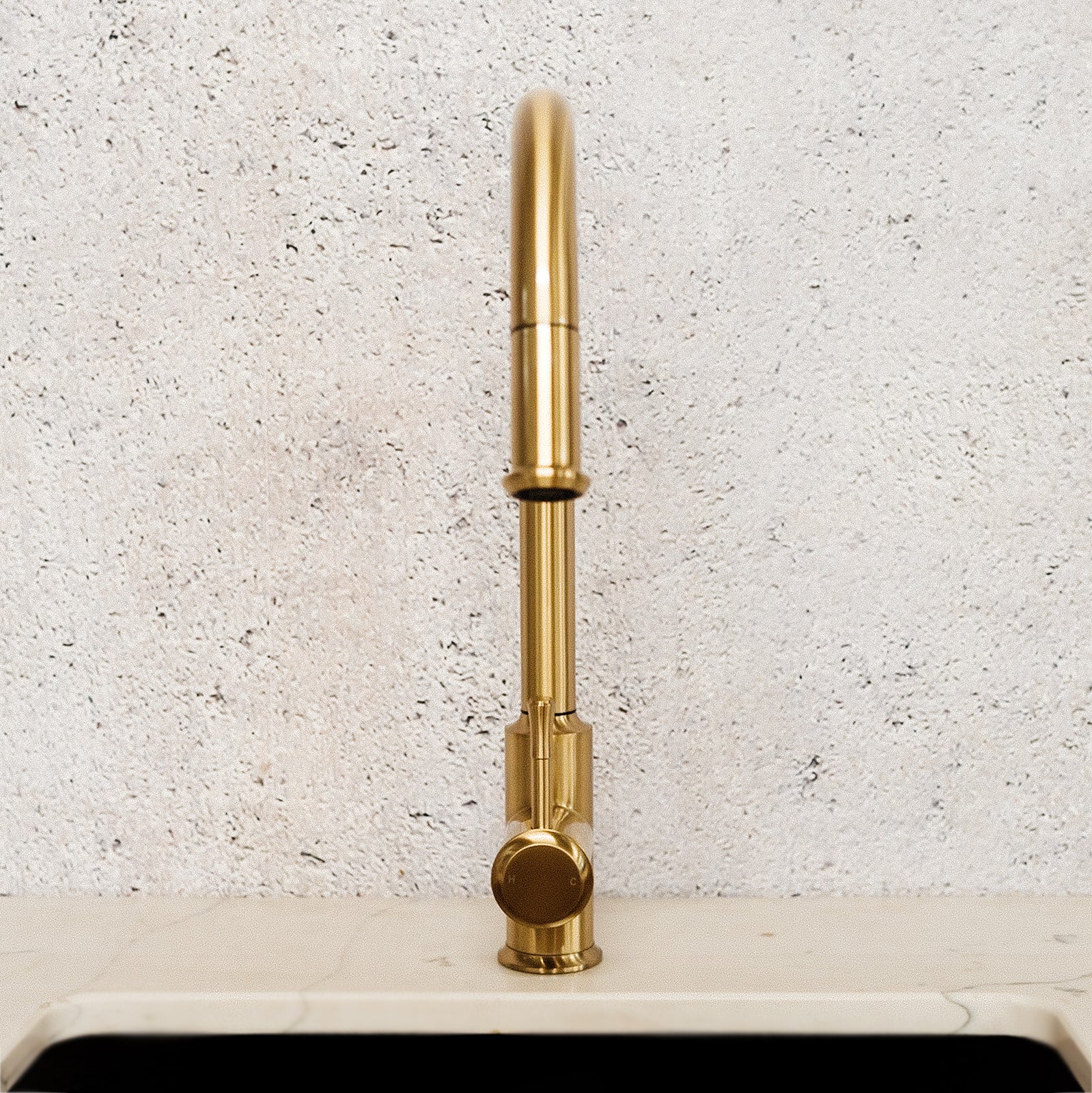 譜 ＵＰ４６０　輸入　ビートルズ・ゴールド（Ｔｗｉｓｔ　＆　Ｓｈｏｕｔ、他全４曲メドレー）《輸入吹奏譜》 譜 ＵＰ４６０ 輸入 ビートルズ・ゴールド（Ｔｗｉｓｔ ＆ Ｓｈｏｕｔ